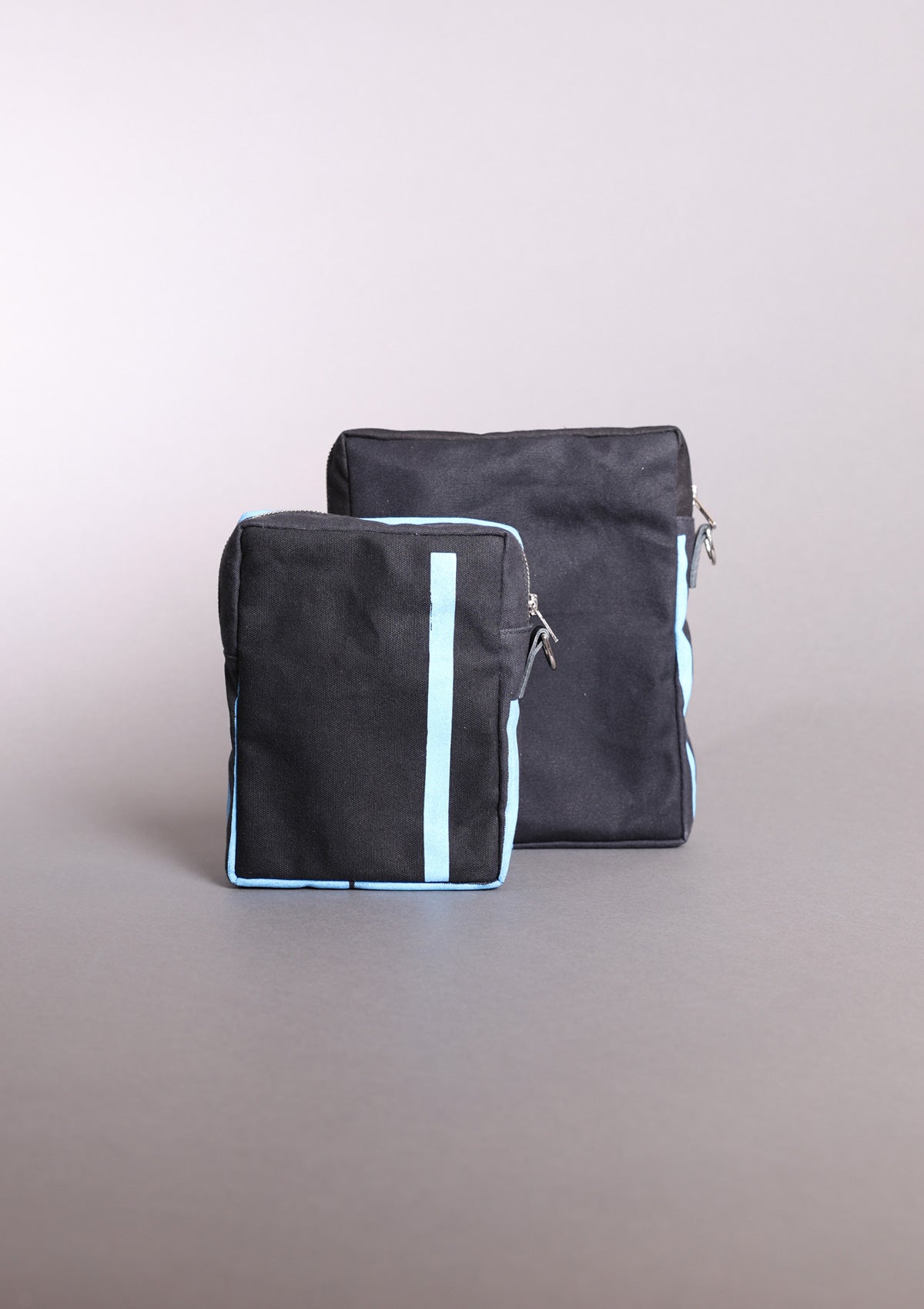 No. 3 Patchwork Vertical Zipper Canvas Pouch