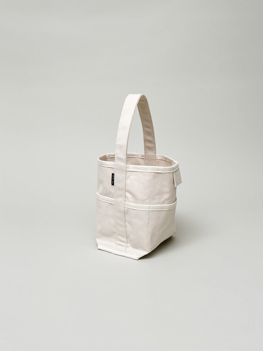 THE SMALL REVERSIBLE BUCKET CANVAS TOTE