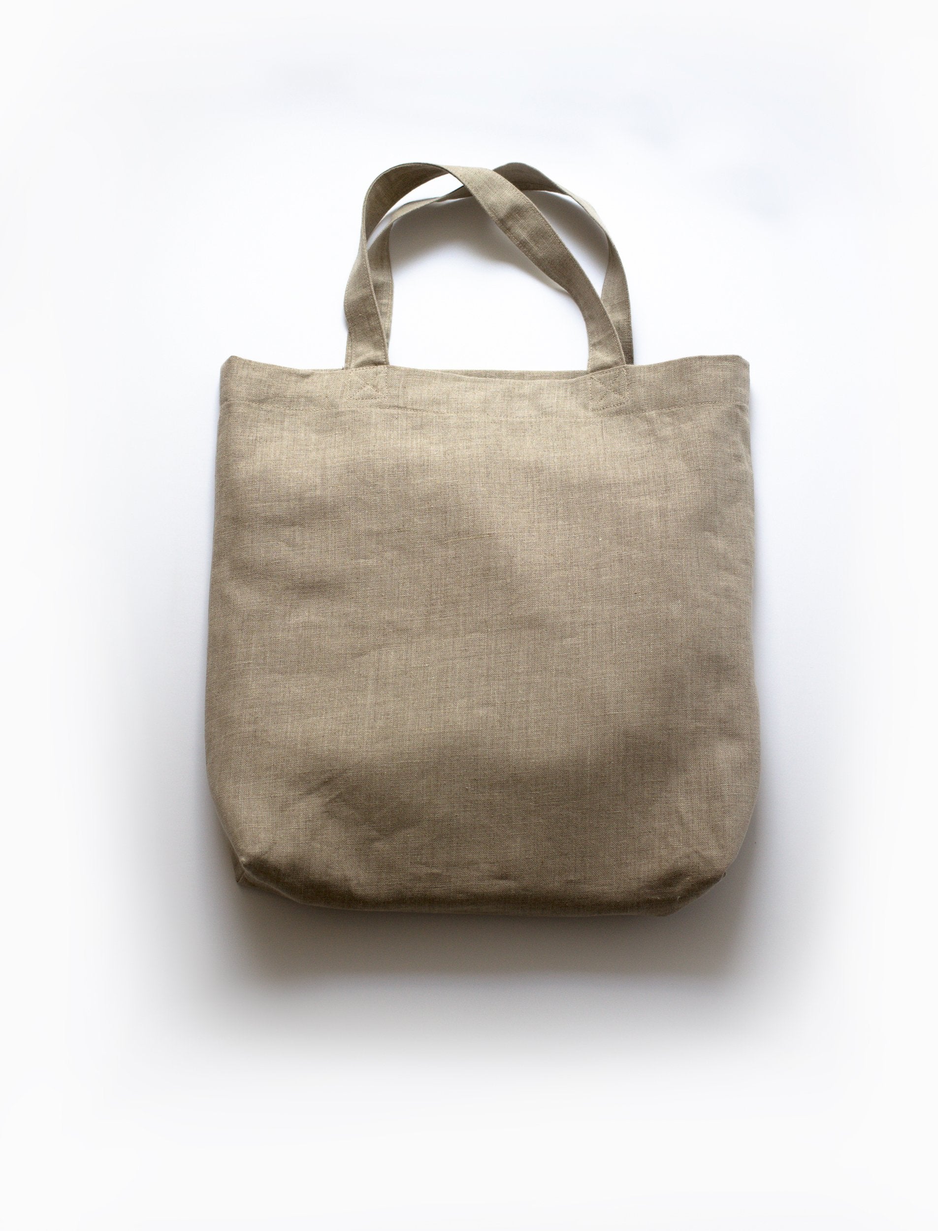 reversed front view of seamless clean look with pockets tucked in inside.