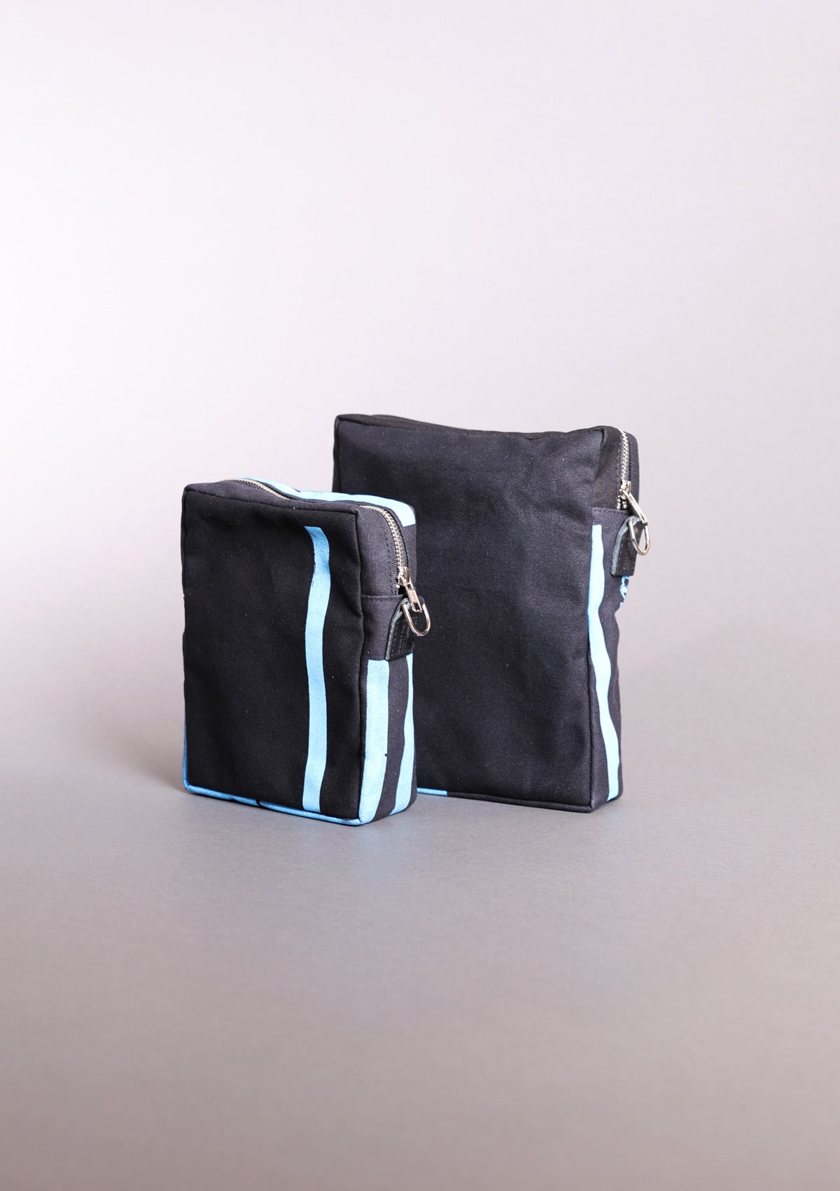 No. 3 Patchwork Vertical Zipper Canvas Pouch