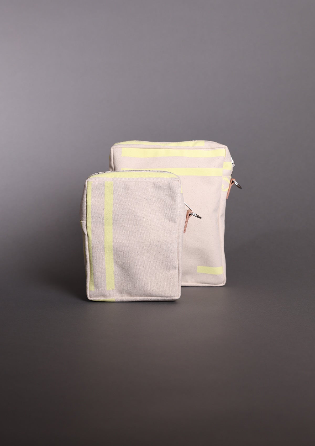 No. 1 Patchwork Vertical Zipper Canvas Pouch