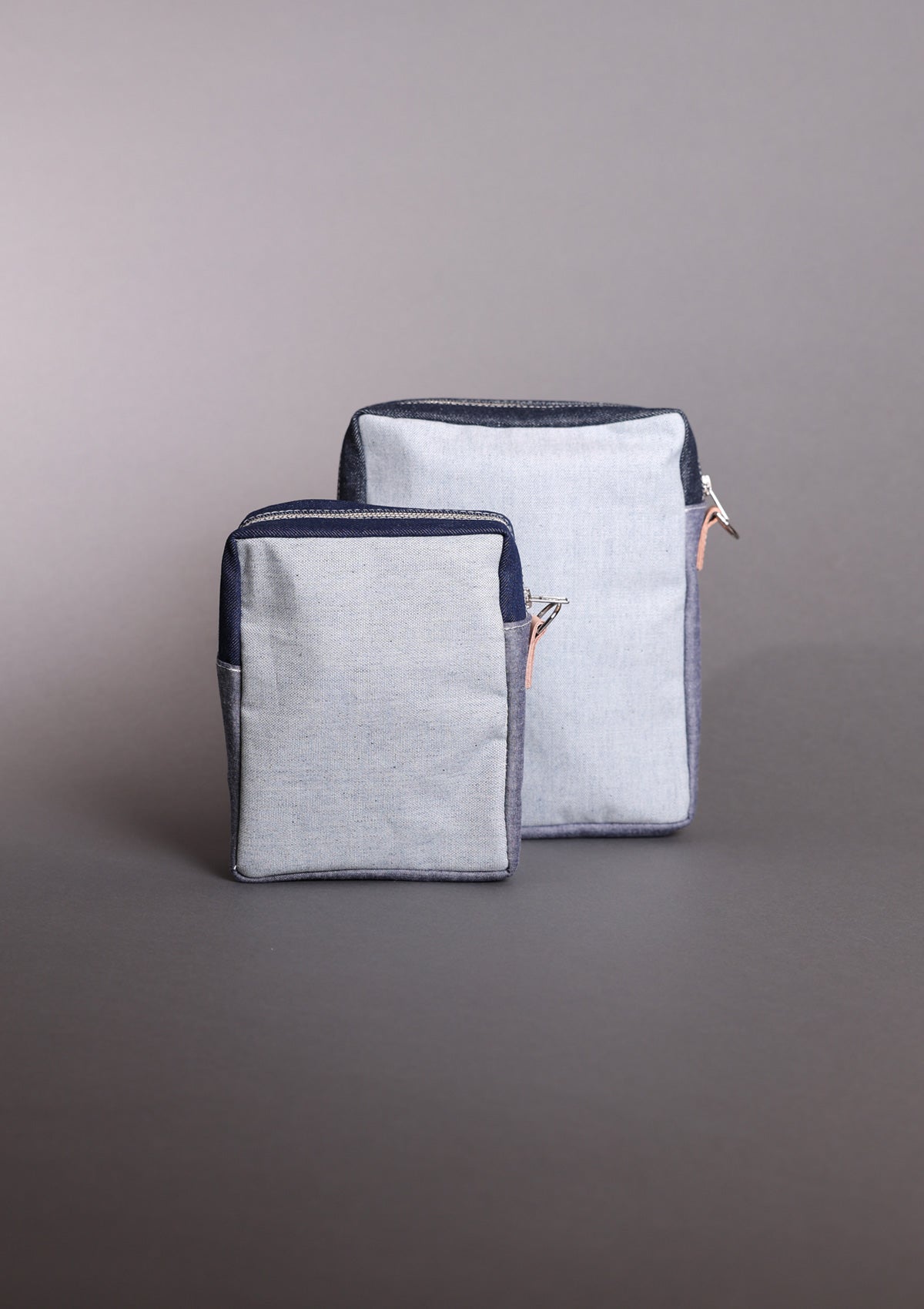 No. 4 Patchwork Vertical Zipper Canvas Pouch