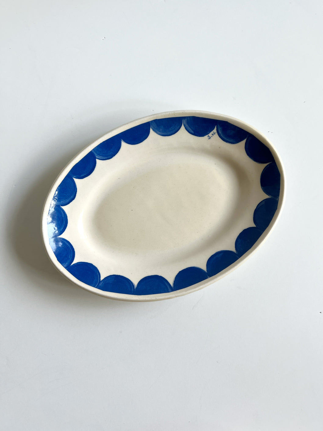 Hand Painted Scallop Oval Plate
