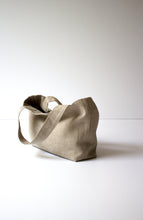 Load image into Gallery viewer, MITAKA LINEN SMALL BAG
